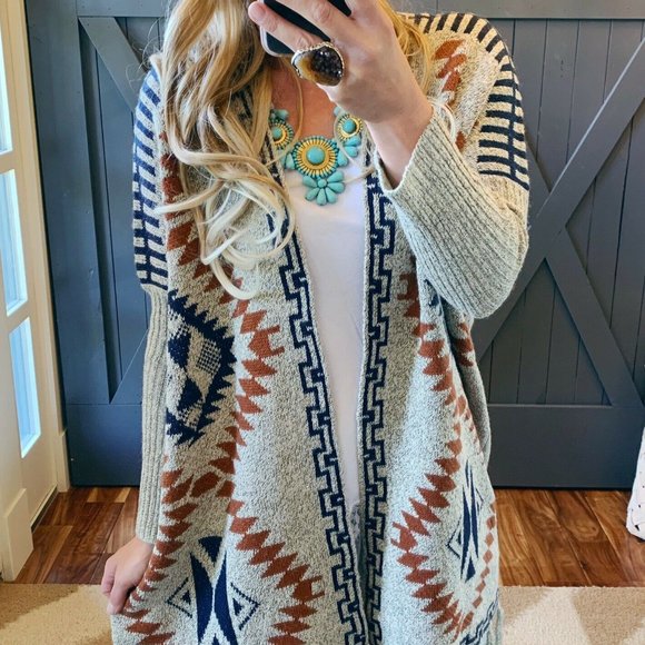 LAST! Native Cowichan Blanket Cardigan Sweater - Picture 5 of 6